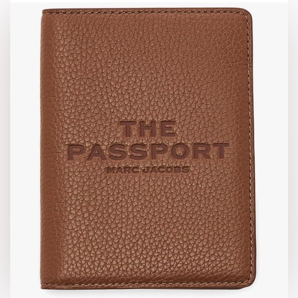 Marc Jacobs Handbags - Marc Jacobs Tan Leather Passport Cover